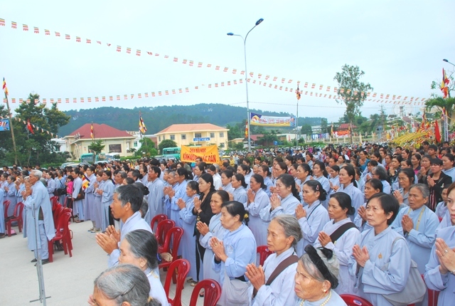 Lâm Đồng:  GHPGVN huyện Lâm Hà tổ chức Đại lễ Phật Đản 2014