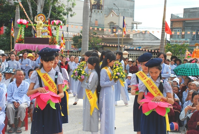 Lâm Đồng:  GHPGVN huyện Lâm Hà tổ chức Đại lễ Phật Đản 2014
