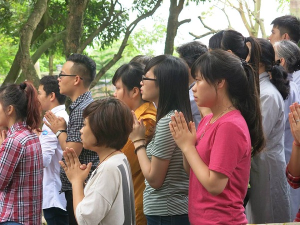 Hà Nội: CLB Niềm Tin Chánh Pháp tổ chức lễ phóng sinh