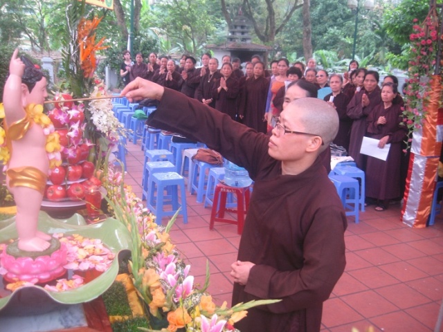 Hà Nội: Chùa Thánh Chúa tổ chức Đại lễ Phật đản – PL.2558 – DL 2014
