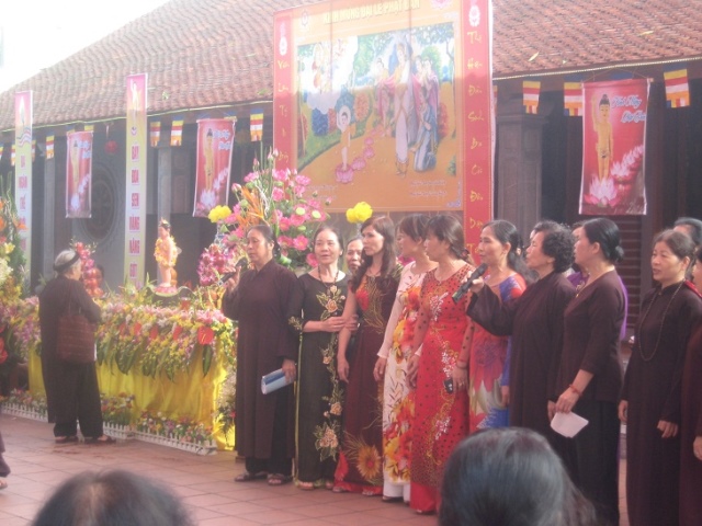 Hà Nội: Chùa Thánh Chúa tổ chức Đại lễ Phật đản – PL.2558 – DL 2014