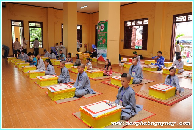 TP. HCM: Chùm ảnh các hoạt động trong tuần lễ văn hóa chào mừng Phật Đản 2558