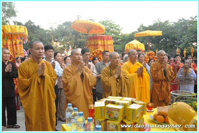 Hà Nội: Chùa Bằng chào mừng đại lễ Phật đản 2558 - Phần 1