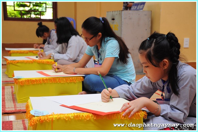 TP. HCM: Chùm ảnh các hoạt động trong tuần lễ văn hóa chào mừng Phật Đản 2558