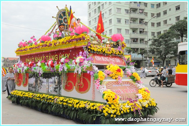 Hà Nội: Chùa Bằng chào mừng đại lễ Phật đản 2558 - Phần 1