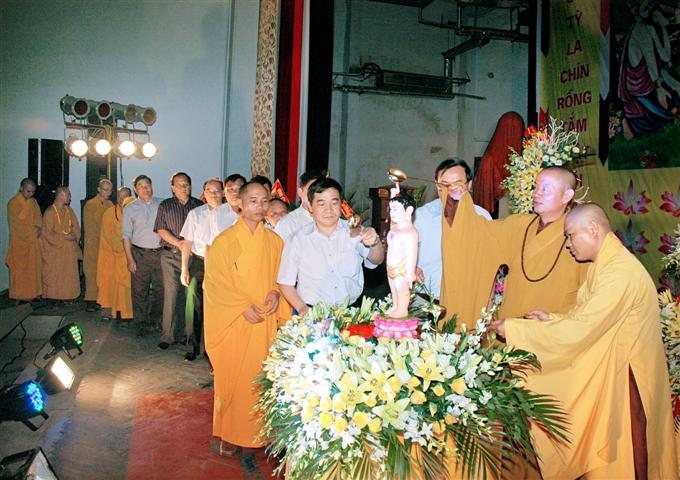 Thái Bình: Long trọng tổ chức Đại lễ Phật đản Vesak 2014