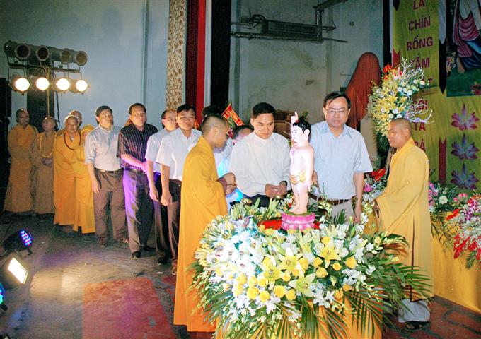Thái Bình: Long trọng tổ chức Đại lễ Phật đản Vesak 2014