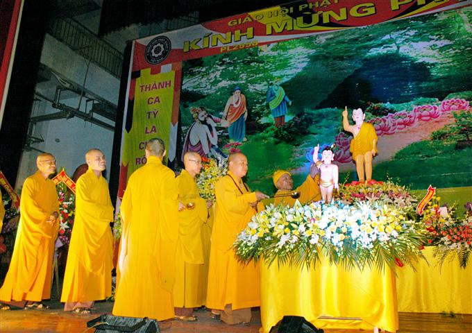Thái Bình: Long trọng tổ chức Đại lễ Phật đản Vesak 2014