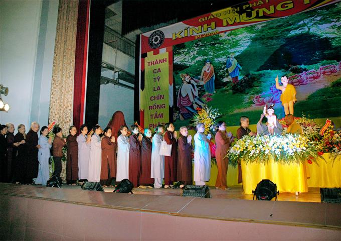 Thái Bình: Long trọng tổ chức Đại lễ Phật đản Vesak 2014