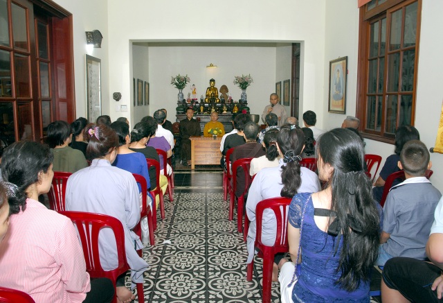 TP.HCM: Trao tặng bằng khen cho các Phật tử đóng góp cho Đại lễ Vesak LHQ 2014