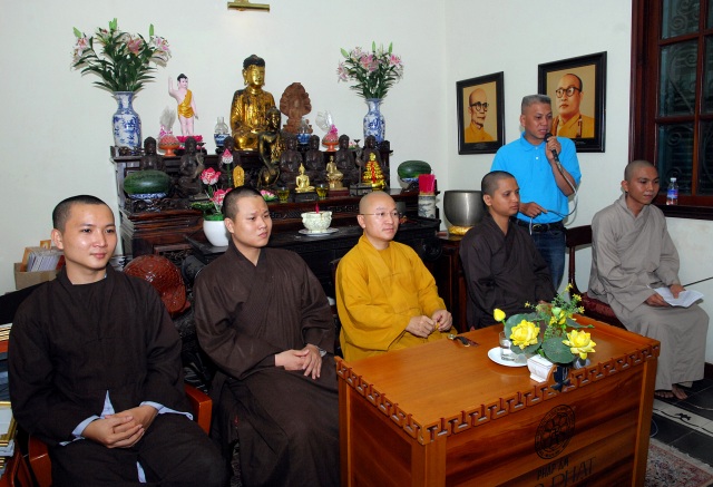 TP.HCM: Trao tặng bằng khen cho các Phật tử đóng góp cho Đại lễ Vesak LHQ 2014