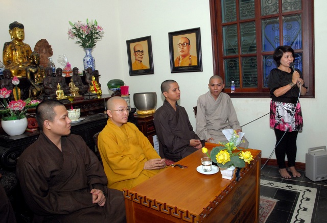 TP.HCM: Trao tặng bằng khen cho các Phật tử đóng góp cho Đại lễ Vesak LHQ 2014