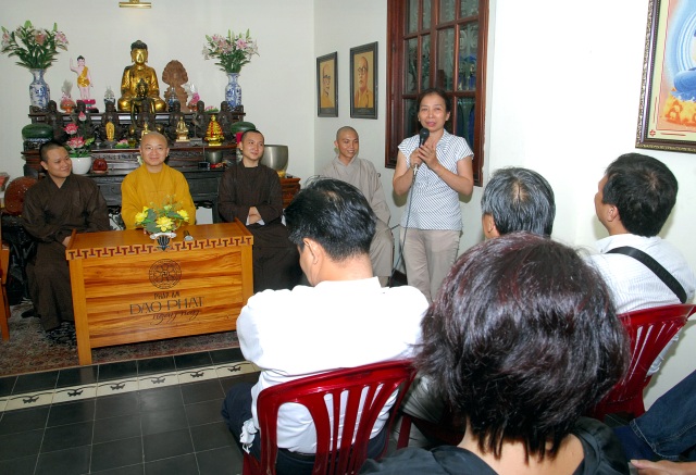 TP.HCM: Trao tặng bằng khen cho các Phật tử đóng góp cho Đại lễ Vesak LHQ 2014
