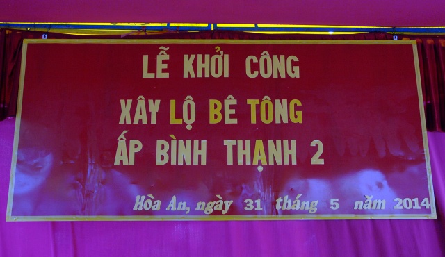 Quỹ Từ thiện ĐPNN: Xây cầu, khởi công đường bê tông &amp; tặng quà cho những người nghèo tại An Giang