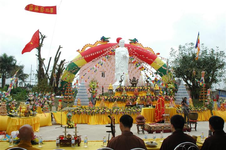 Thái Bình: Đại lễ cầu siêu cho đồng bào tử nạn chiến tranh và nạn đói năm 1945 tại chùa Từ Xuyên