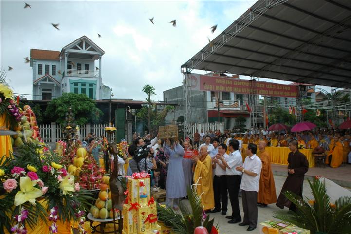 Thái Bình: Đại lễ cầu siêu cho đồng bào tử nạn chiến tranh và nạn đói năm 1945 tại chùa Từ Xuyên