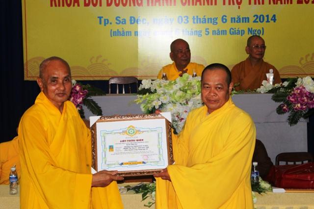 Đồng Tháp: Bế Mạc Khóa Bồi Dưỡng Hành Chánh Trụ Trì Cơ Sở
