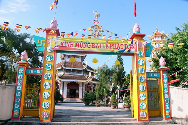 Gia Lai: TX Ngọc Trung tổ chức đại lễ kính mừng Phật đản và kiết giới an cư