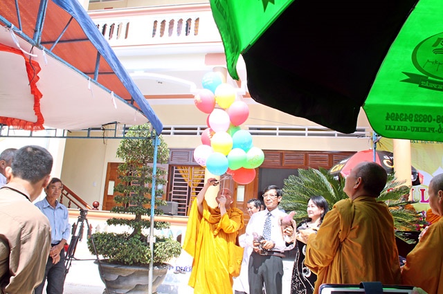 Gia Lai: TX Ngọc Trung tổ chức đại lễ kính mừng Phật đản và kiết giới an cư