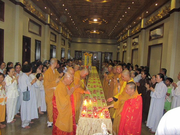 Kiên Giang: Lễ khai chung và thắp nến cầu nguyện hòa bình cho biển Đông