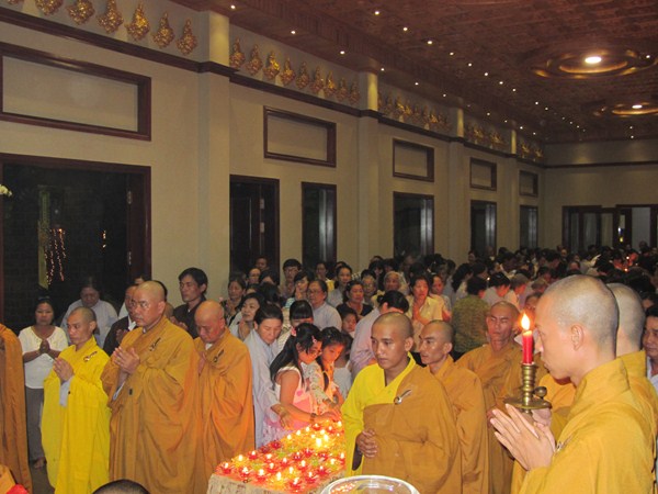 Kiên Giang: Lễ khai chung và thắp nến cầu nguyện hòa bình cho biển Đông