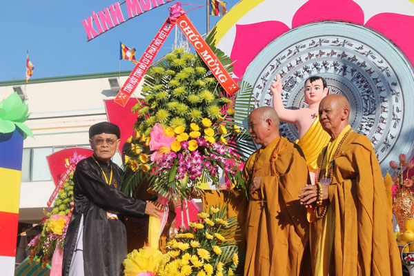 Vũng Tàu: Hoành tráng với các hoạt động mừng Đại lễ Phật Đản 2014