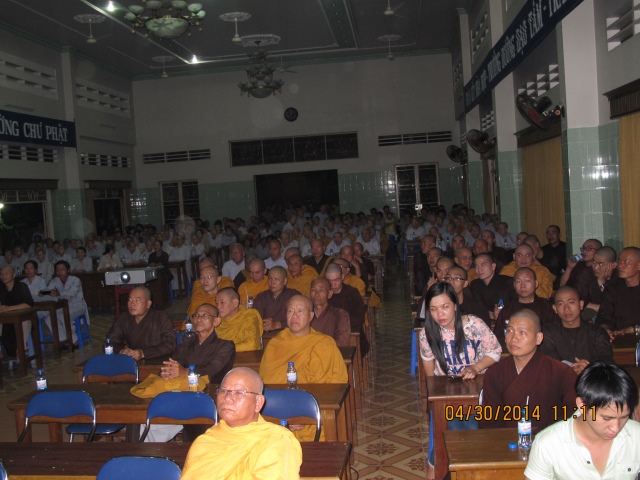 Tiền Giang: Hơn 2000 người xem phim Cuộc Đời Đức Phật tại chùa Vĩnh Tràng