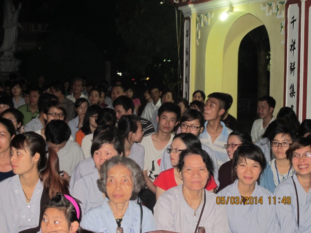 Hà Nội: Hơn 1000 người xem phim Cuộc Đời Đức Phật tại chùa Đình Quán