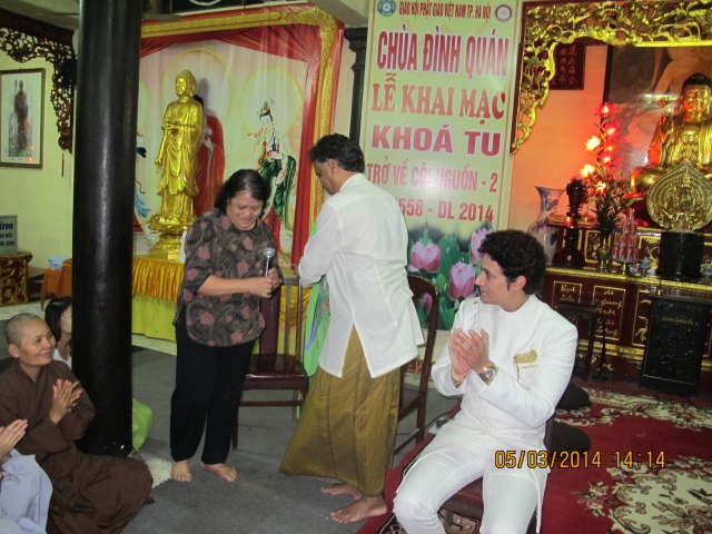 Hà Nội: Hơn 1000 người xem phim Cuộc Đời Đức Phật tại chùa Đình Quán