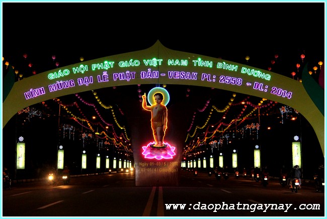 Chùm ảnh: Bình Dương chính thức khai mạc đại lễ Phật đản 2558