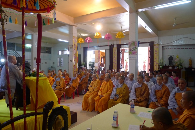 Cần Thơ: NT. Thích Nữ Như Như thuyết giảng tại trường hạ chùa Bửu Trì