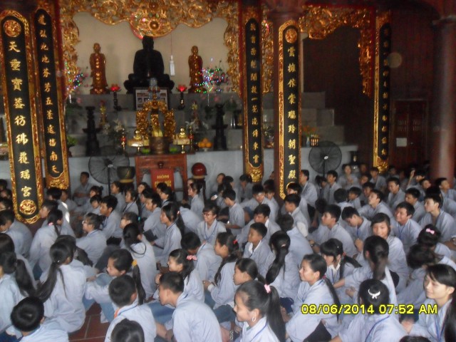 Thái Bình: Chùa Bụt Mọc tổ chức khóa tu “HƯƠNG TỪ BI” lần thứ ba năm 2014