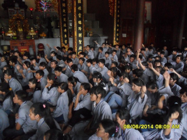 Thái Bình: Chùa Bụt Mọc tổ chức khóa tu “HƯƠNG TỪ BI” lần thứ ba năm 2014