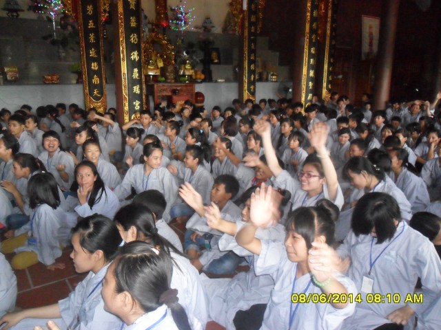 Thái Bình: Chùa Bụt Mọc tổ chức khóa tu “HƯƠNG TỪ BI” lần thứ ba năm 2014