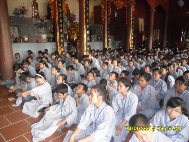 Thái Bình: Chùa Bụt Mọc tổ chức khóa tu “HƯƠNG TỪ BI” lần thứ ba năm 2014