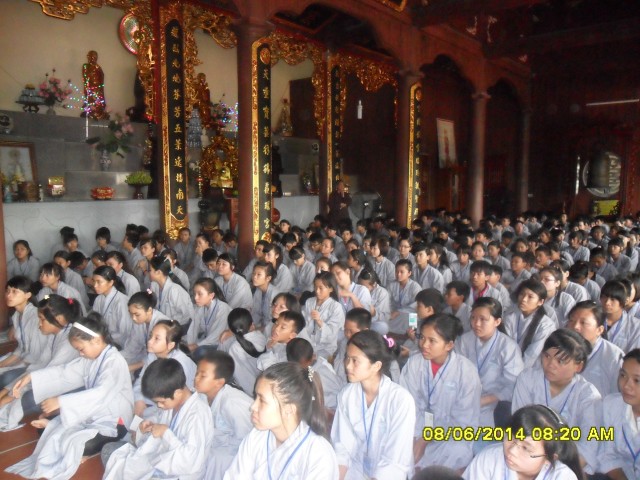 Thái Bình: Chùa Bụt Mọc tổ chức khóa tu “HƯƠNG TỪ BI” lần thứ ba năm 2014