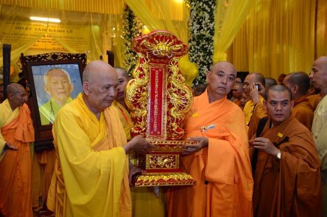 Lễ truy niệm - cung tống kim quan ĐLHT.Thích Trí Tịnh nhập bảo tháp