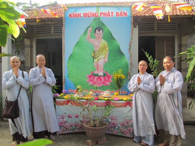 Long An: Chùa Hoà Bình vận động hơn 100 tư gia Phật tử thiết lập vườn Lâm Tỳ Ni