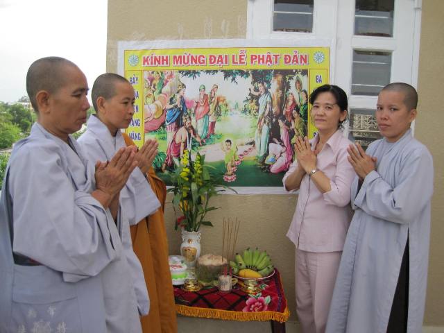 Long An: Chùa Hoà Bình vận động hơn 100 tư gia Phật tử thiết lập vườn Lâm Tỳ Ni