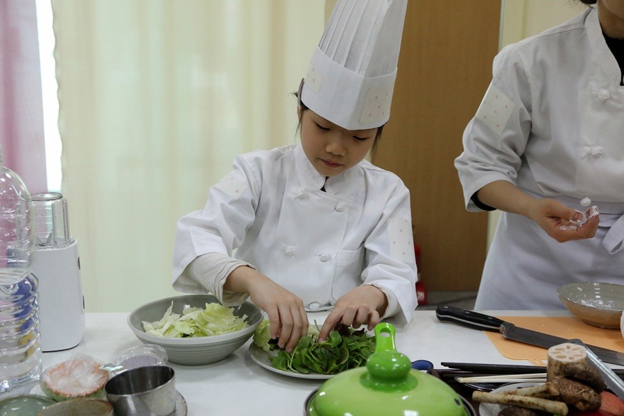 Hàn Quốc : Chùa Phụng Ân sinh hoạt Lễ Phật Đản