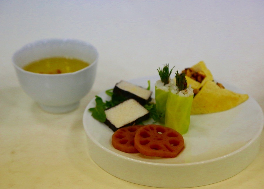 Hàn Quốc : Chùa Phụng Ân sinh hoạt Lễ Phật Đản