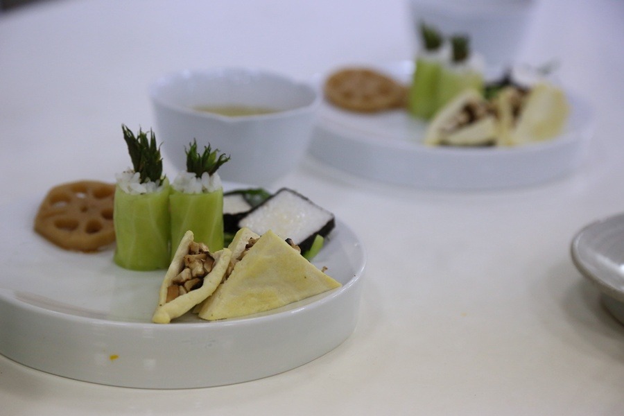 Hàn Quốc : Chùa Phụng Ân sinh hoạt Lễ Phật Đản