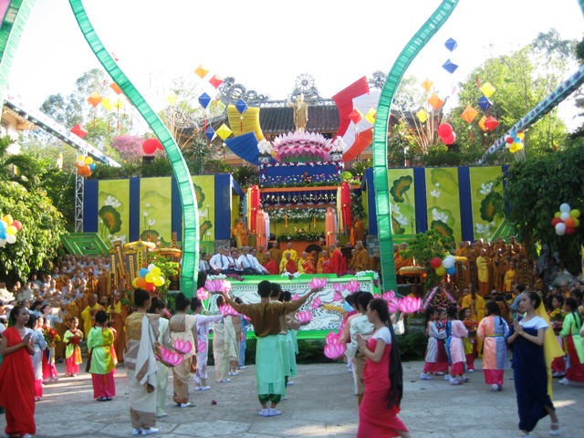 Khánh Hòa: Trang nghiêm tổ chức Đại lễ Phật đản LHQ Vesak  2014