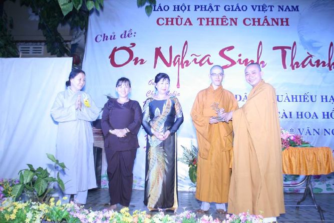 TP.HCM: Đại lễ tri ân cha mẹ tại chùa Thiên Chánh