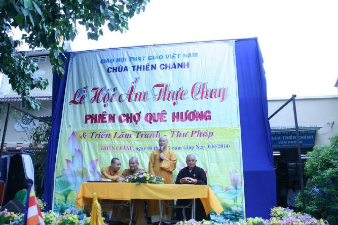 TP.HCM: Trao kỷ Lục Kinh Thư Pháp Vu Lan và Lễ Hội Ẩm Thực Chay Chùa Thiên Chánh