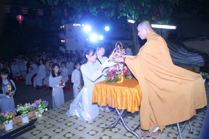 TP.HCM: Đại lễ tri ân cha mẹ tại chùa Thiên Chánh
