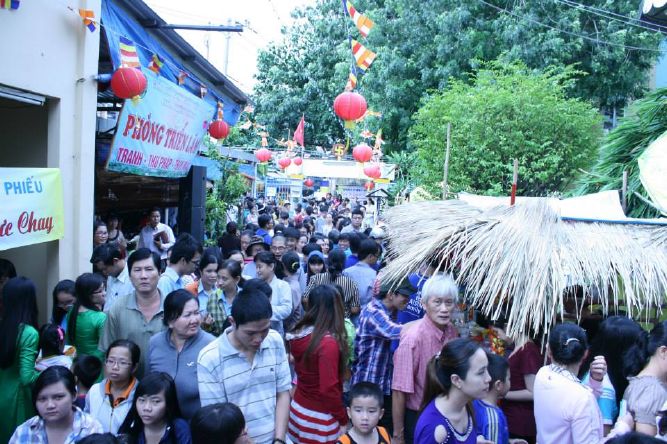 TP.HCM: Trao kỷ Lục Kinh Thư Pháp Vu Lan và Lễ Hội Ẩm Thực Chay Chùa Thiên Chánh