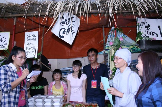 TP.HCM: Trao kỷ Lục Kinh Thư Pháp Vu Lan và Lễ Hội Ẩm Thực Chay Chùa Thiên Chánh