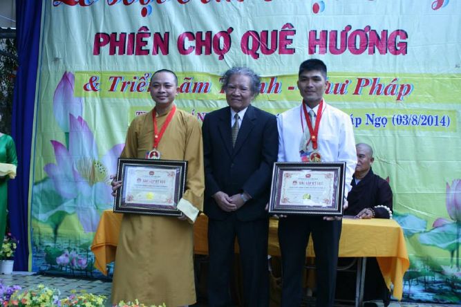 TP.HCM: Trao kỷ Lục Kinh Thư Pháp Vu Lan và Lễ Hội Ẩm Thực Chay Chùa Thiên Chánh