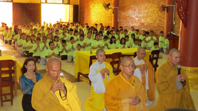 Đồng Tháp:Lễ Cầu nguyện &amp; Tư vấn mùa thi tại Khóa tu Tuổi trẻ &amp; Cuộc sống lần VII
